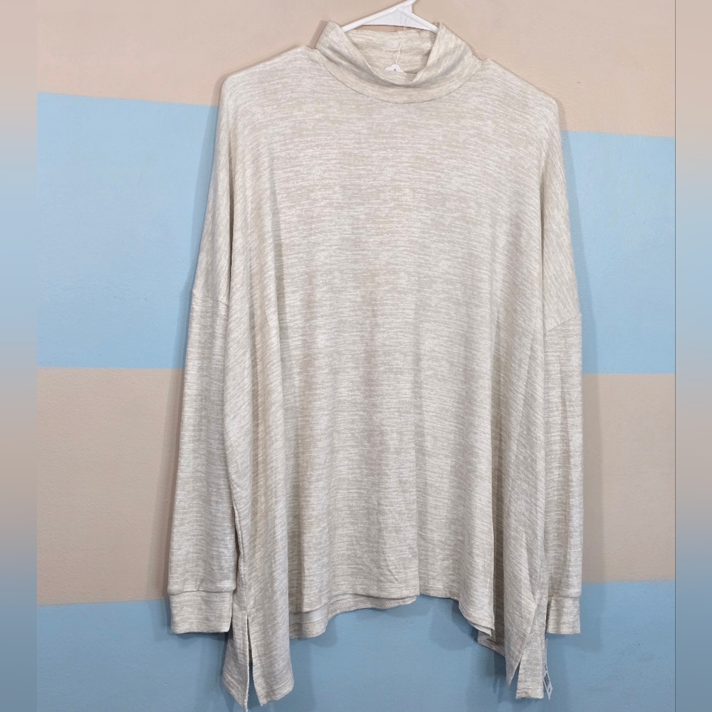 Ophelia Roe NWT  Cream Mock Neck Top - Picture 3 of 8